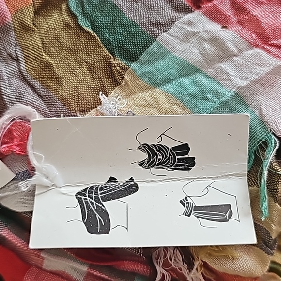 Multi Purpose Scarf - Picture 2 of 2